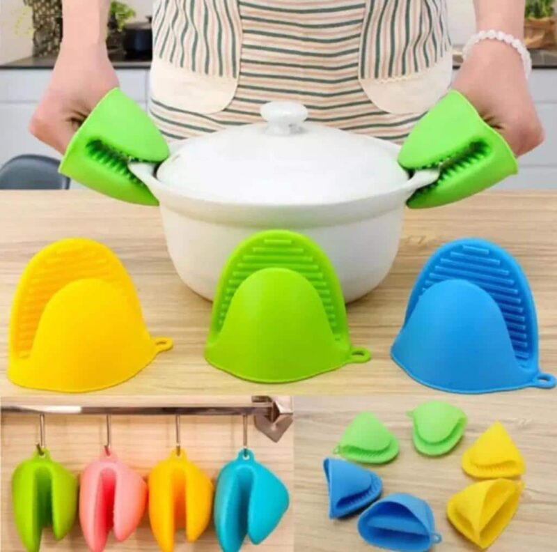 Silicone Heat Resistant Gloves Clips Insulation Non Stick Anti-slip Pot Bowel Holder Clip (Pair) ( Random color)